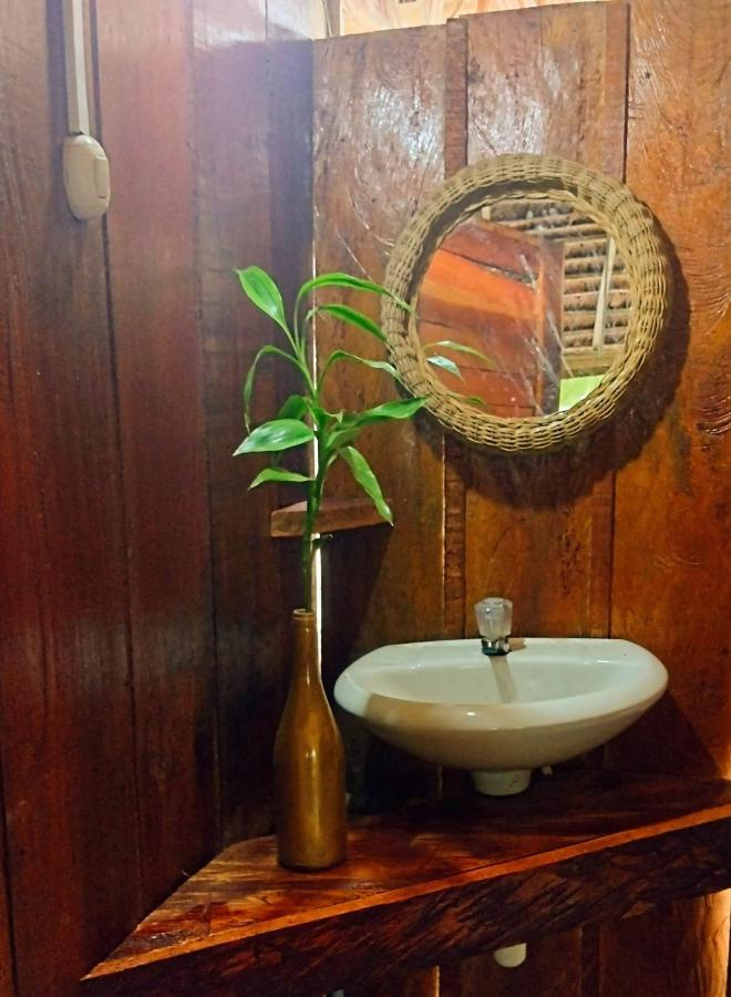 Casa Kukama Lodge Iquitos Esterno foto